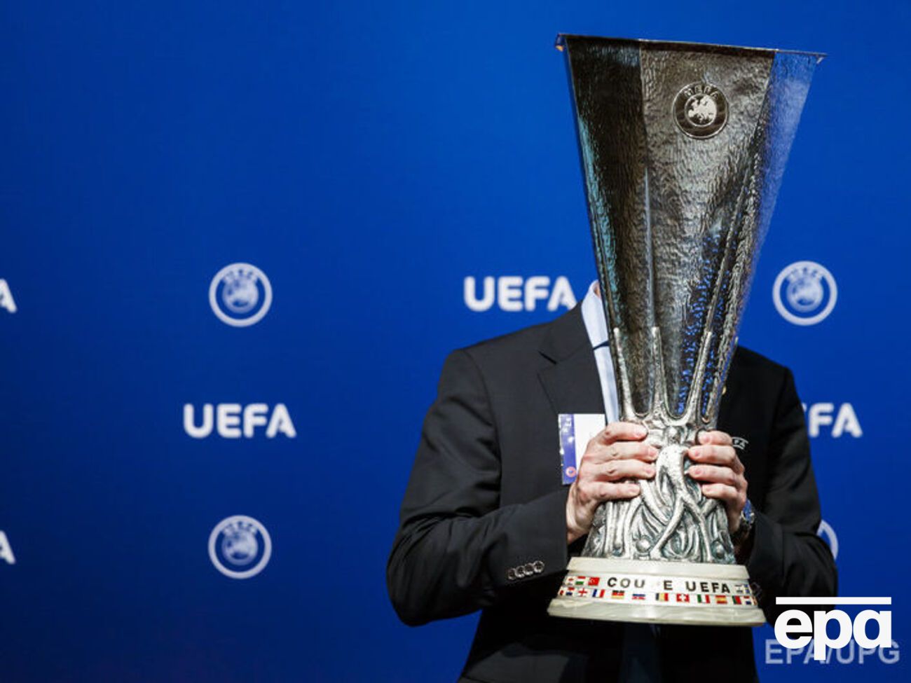 Украинские клубы вступают в борьбу за трофей Лиги Европы с третьей стадии квалификации