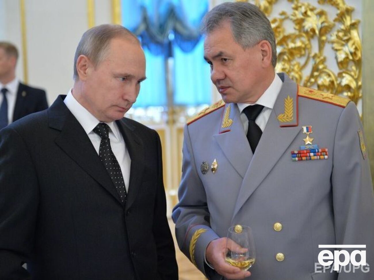 Президент РФ Владимир Путин и министр обороны России Сергей Шойгу