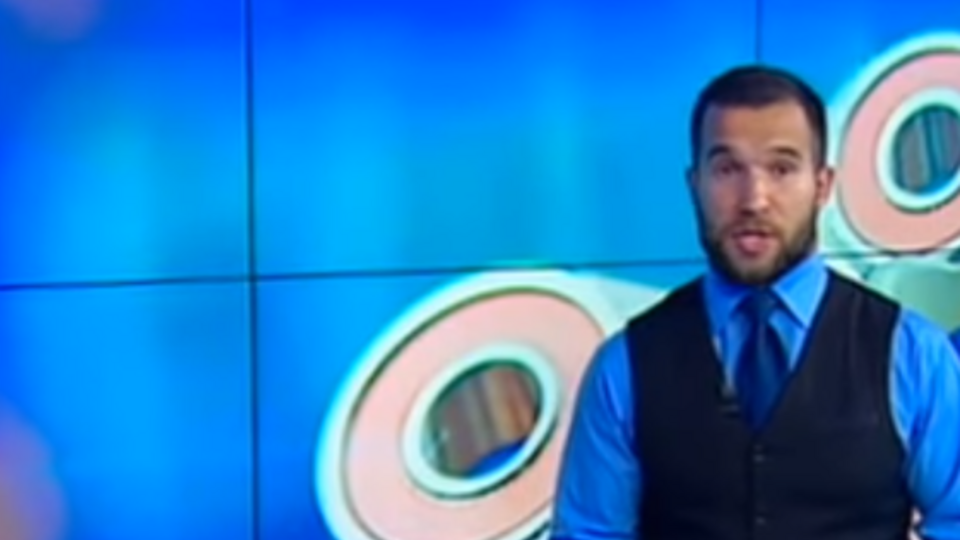 "Россия 24" рассказала, что каналы в интернете, где размещаются ролики со спиннерами, содержат много политики