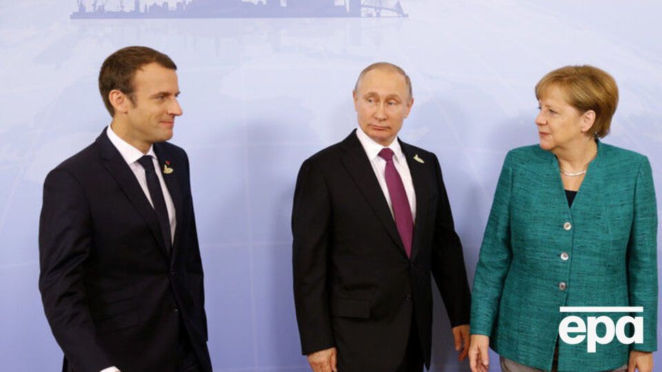 У нормандський формат уходять Франція, Німеччина, Росія та Україна. Президенти Франції та Росії Еммануель Макрон і Володимир Путін, а також канцлер Німеччини Ангела Меркель зустрілися під час саміту G20 у Гамбурзі