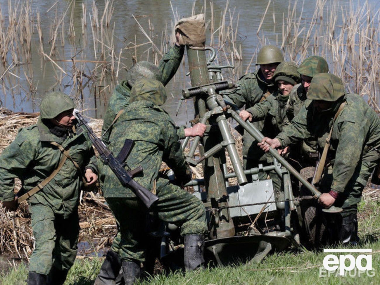 Боевики обстреляли Золотое