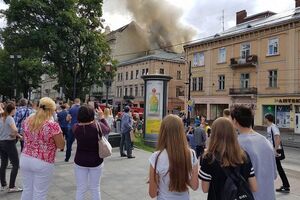 Вогонь продовжують гасити