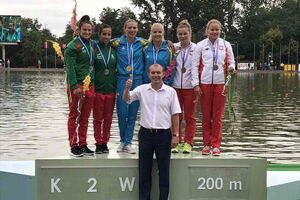 Украинские спортсменки победиле в заплыве на 200 метров