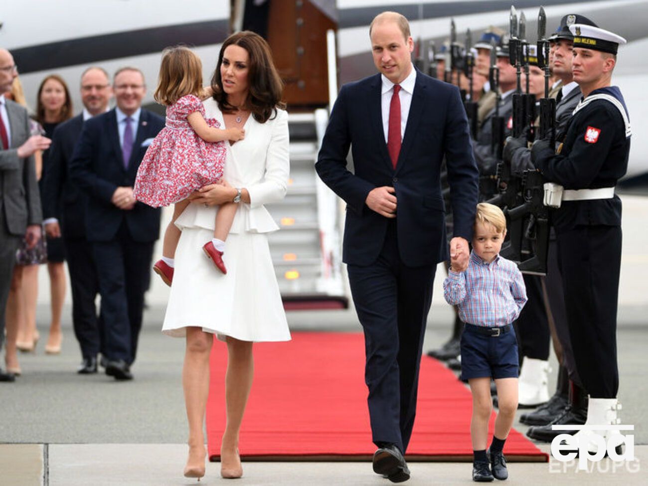 Уильям и Кейт прилетели в Варшаву