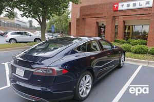 Компания Tesla проводит расследование инцидента вместе с местными властями