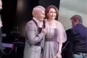 На фото Хахалєва зі співаком Миколою Басковим