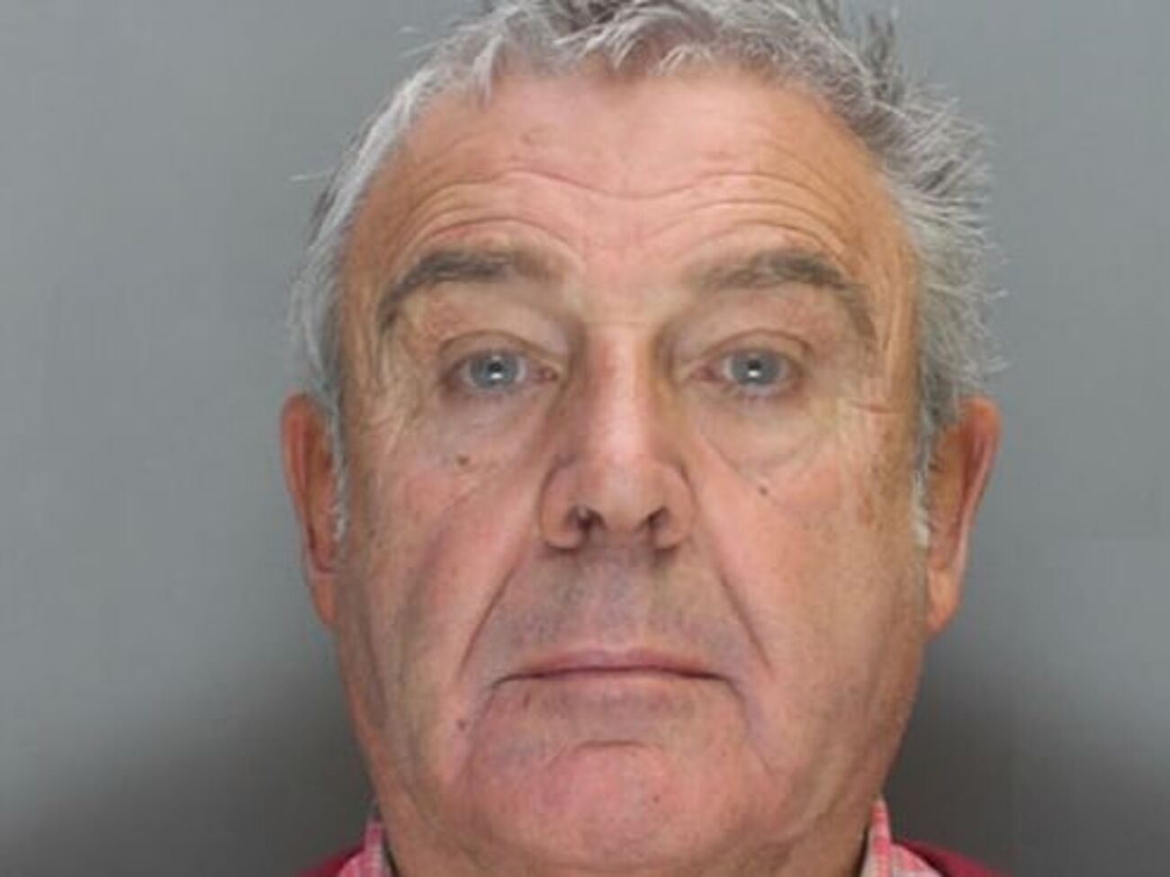 Продюсер хотел сбежать с любовницей, которая младше его на 40 лет