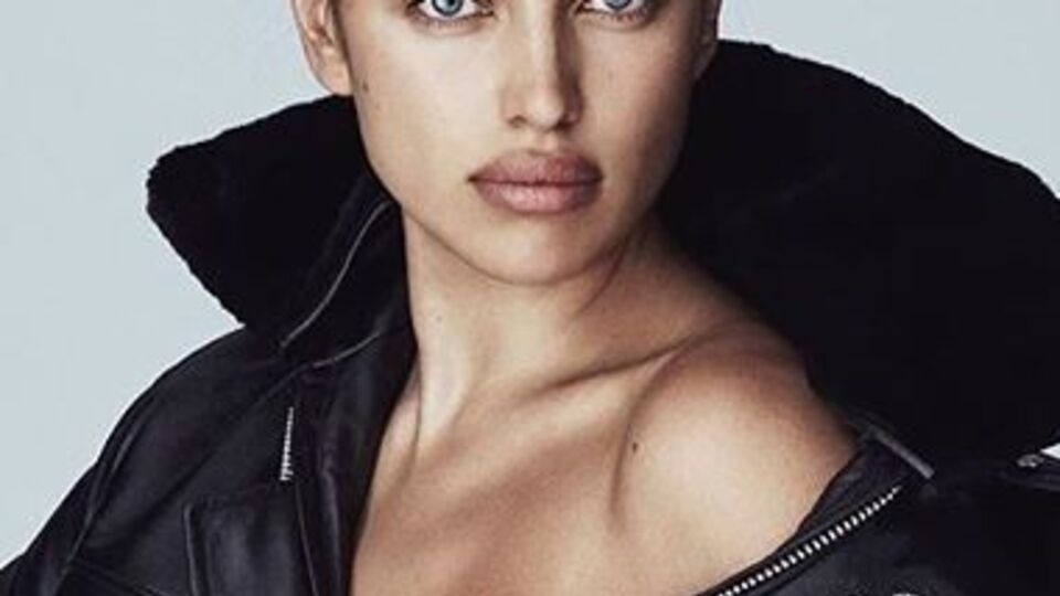 Шейк позувала для Vogue Spain