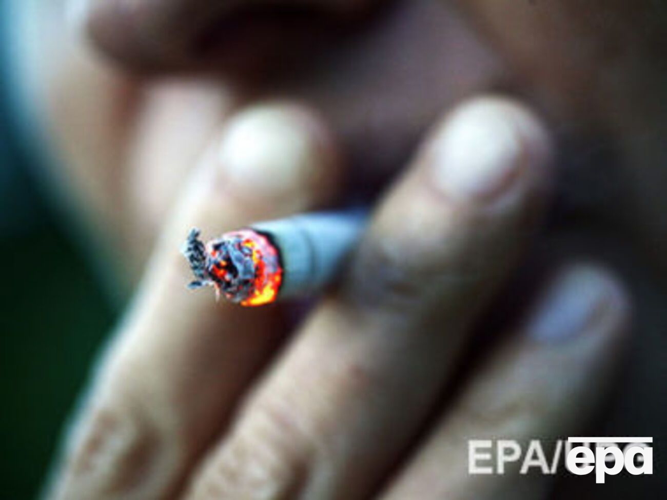 За розрахунками економістів, через 10 років вартість пачки сигарет в Україні може становити&nbsp;&euro;3&ndash;4