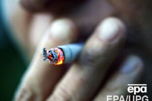 За розрахунками економістів, через 10 років вартість пачки сигарет в Україні може становити €3–4