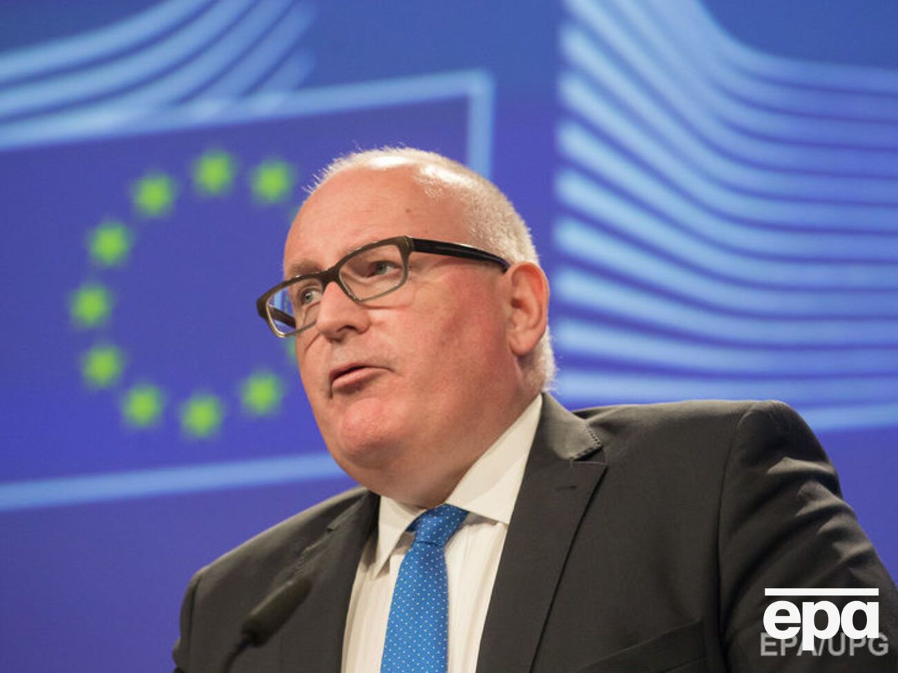 Тіммерманс побоюється, що польський уряд візьме під контроль судову систему