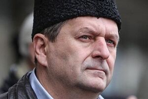 Прощание Ахтема Чийгоза с матерью состоялось без снятия наручников