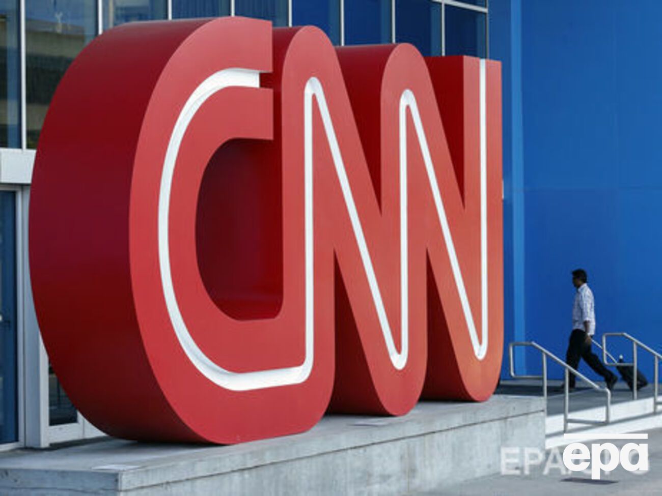 У CNN зазначили, що Трамп поводиться як неповнолітній, що значно "нижче за гідність його посади"