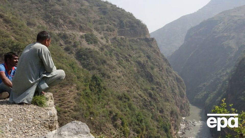 Автобус упав в ущелину в районі Шимла