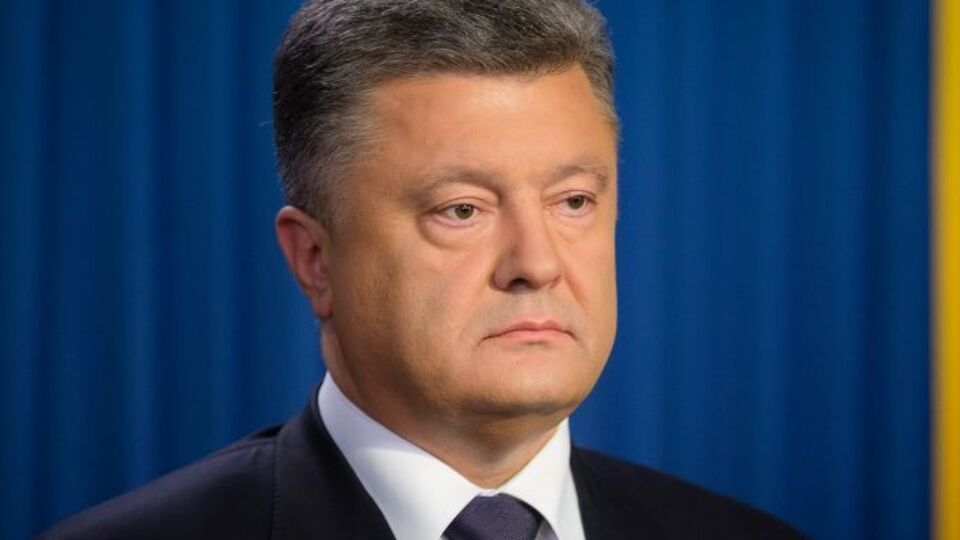 Порошенко приїхав до КПІ, щоб підписати закони про енергоефективність