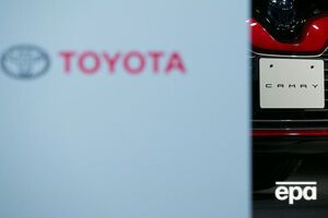 На окупований півострів доправили Toyota Camry