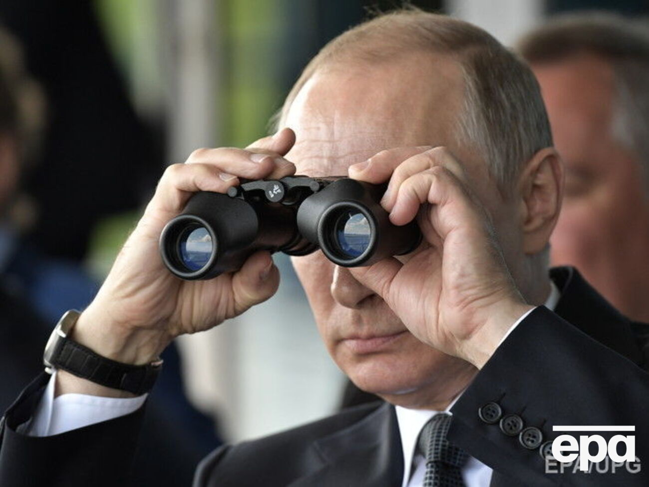 Выпуск фильма о Путине, "похожем на дурака", расценивается как "самоубийство для киностудии"