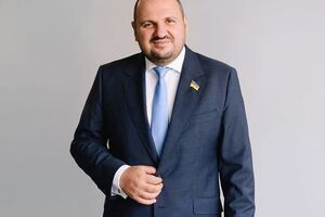 Суд призначив Розенблату заставу і зобов'язав його носити електронний браслет 18 липня