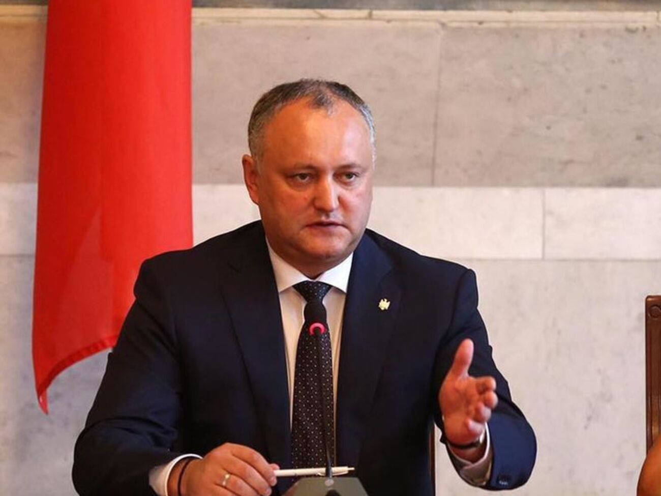 Додон заявив, що дії парламенту підривають відносини Молдови з Росією