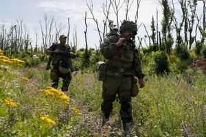 По мнению Бутусова, нужно сделать выводы из атак боевиков под Красногоровкой