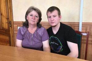 Світлана Агєєва зустрілася із сином у Старобільську