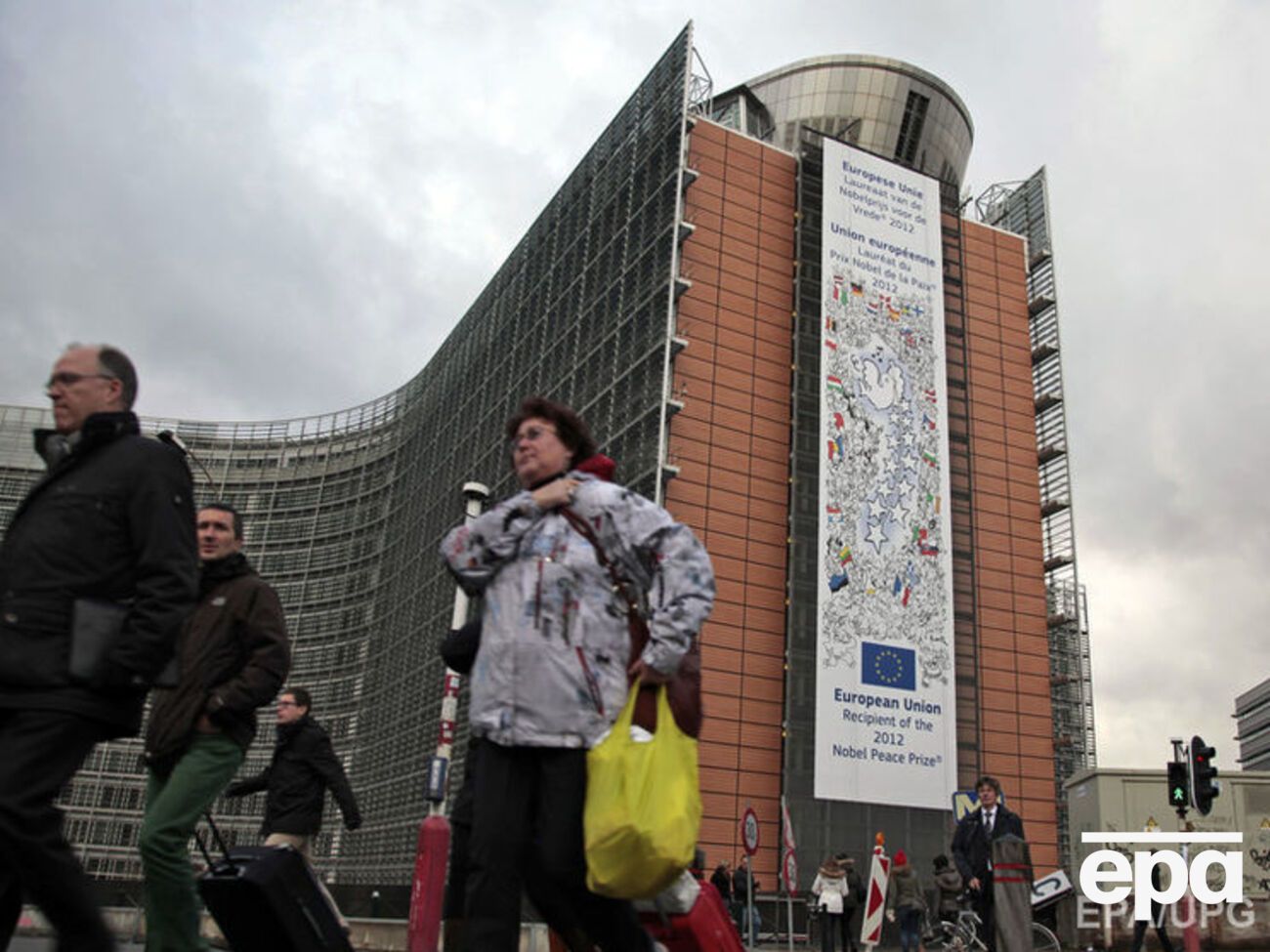 В Еврокомиссии обеспокоены законопроектом США о новых санкциях в отношении России