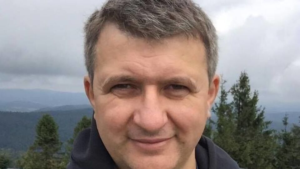 Юрий Романенко заявил, что "сейчас не хочет" говорить по-украински, и покинул студию