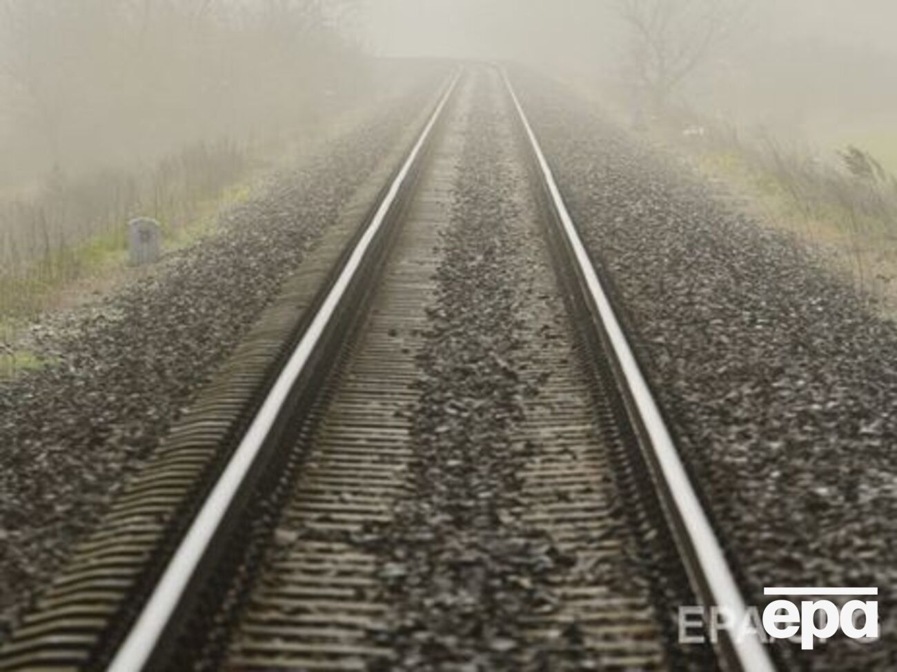 Под колесами поезда погибла женщина
