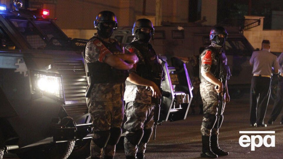 Двоє людей загинули під час нападу