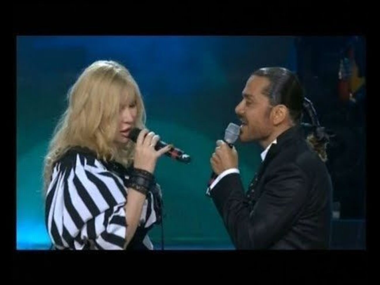 Билык и Ахмадов спели дуэтом