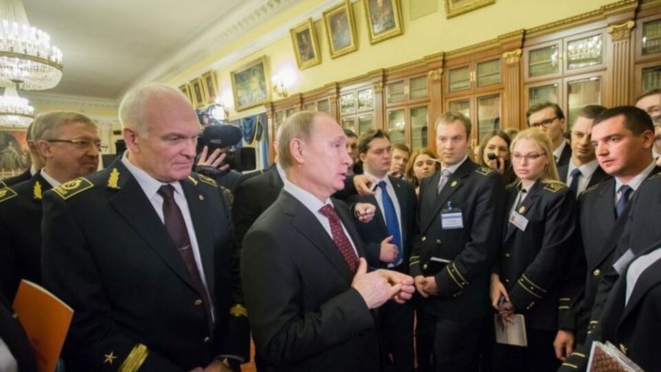 Литвиненко та Путін на зустрічі з викладачами та студентами Санкт-Петербурзького гірничого університету
