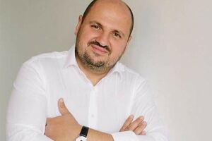 Розенблат: Прокуратура допустила помилку у прізвищі людини, кому належить здати закордонний паспорт