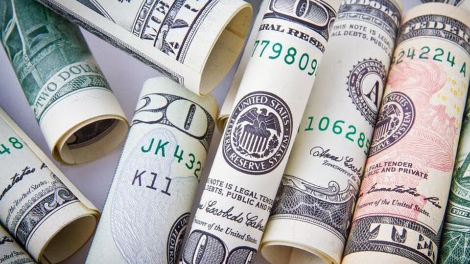 Співробітника СБУ затримали під час отримання хабара
