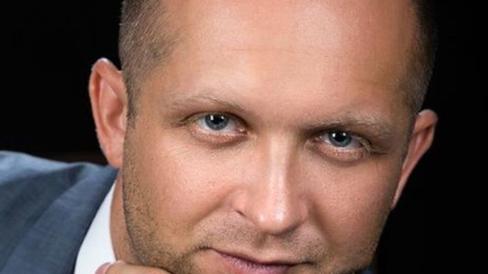 24 липня Поляков не з'явився в поліцію для процедури надягання електронного браслета