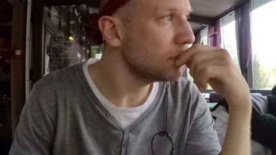 Дорн предстал в женском образе