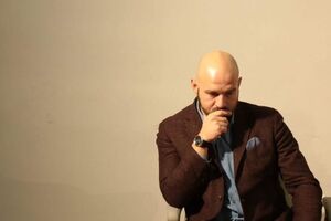 Казарин: Москва надавала Киеву военно-дипломатических пощечин и теперь вынуждена наблюдать, как Украина ощетинивается армией и самосознанием