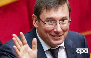 Луценко сходил на рынок "Петровка" за книгами