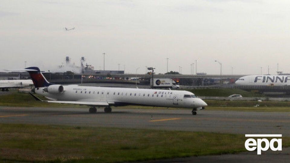 Авіакомпанія Delta Air Lines спростувала слова росіянина