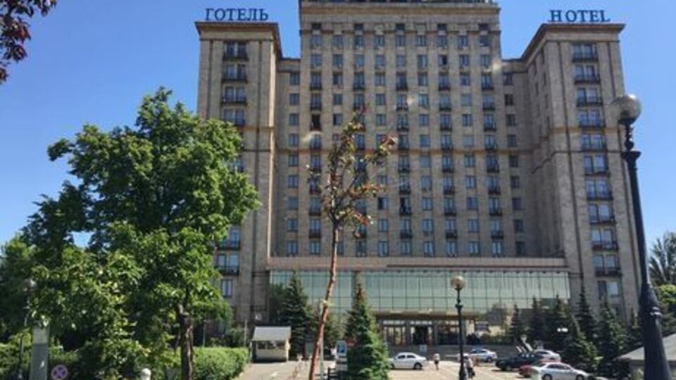 26 июля из гостиницы "Украина" эвакуировали всех находившихся в здании людей в связи с сообщением о минировании