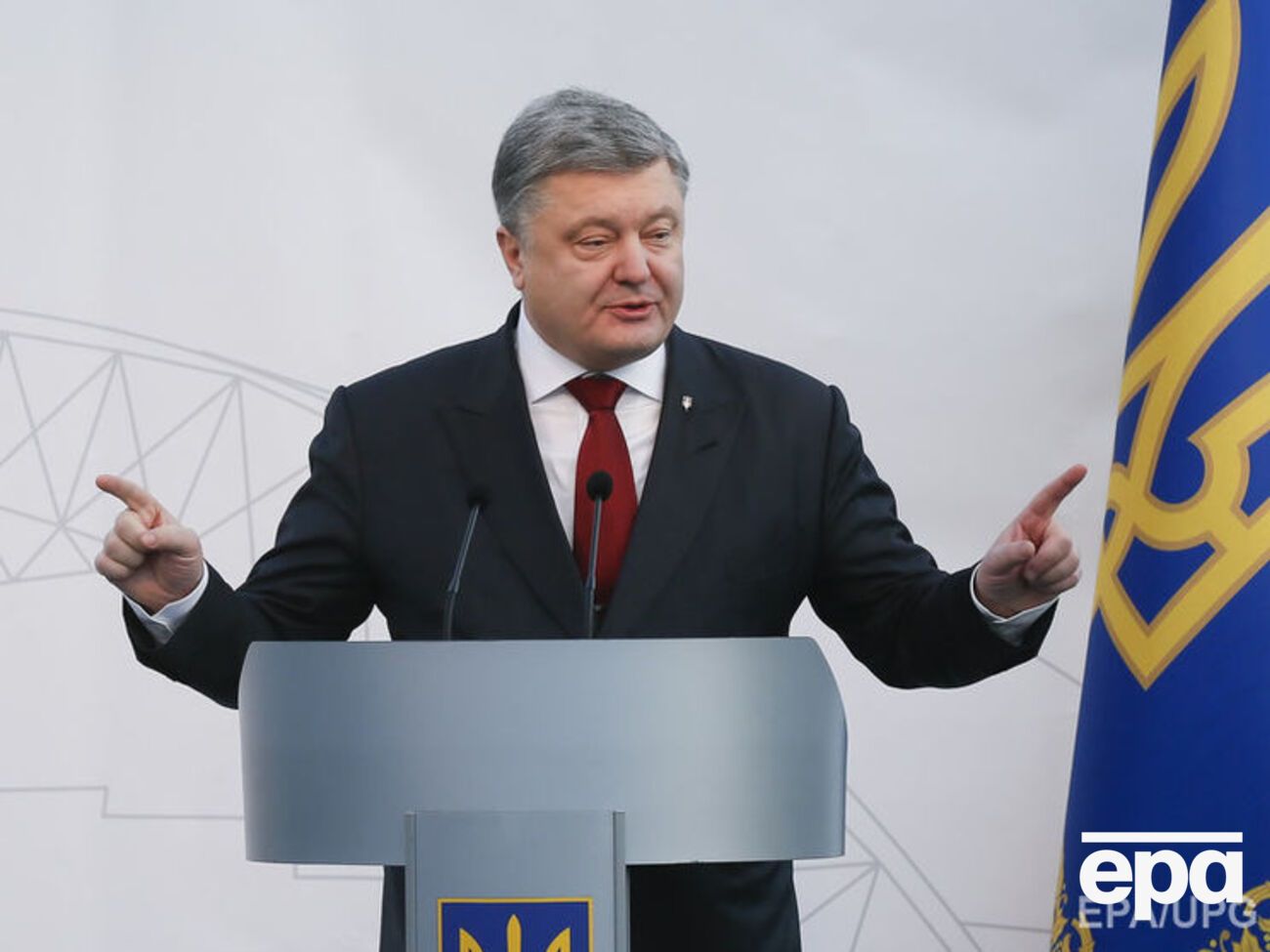 Порошенко позитивно оцінив рішення послів країн ЄС