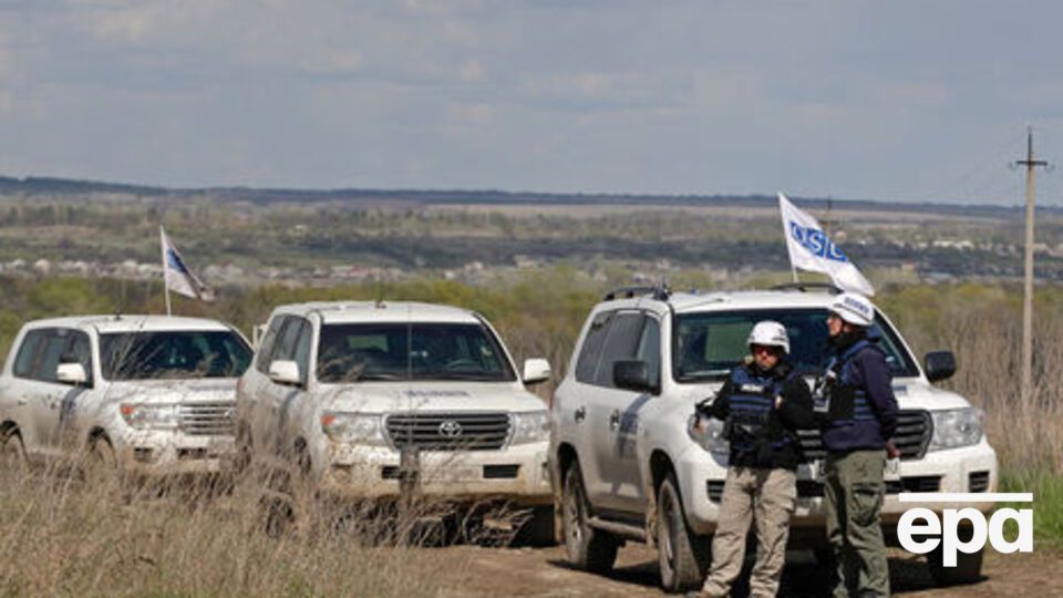 Миссия ОБСЕ фиксировала похоронные фургоны на Донбассе