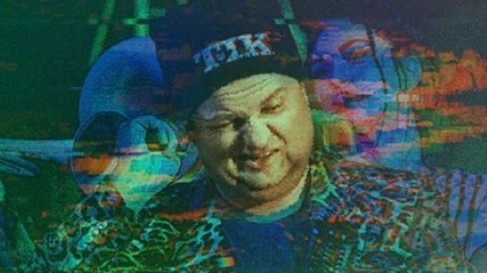 Бронюк станцював у кліпі "Емочка"