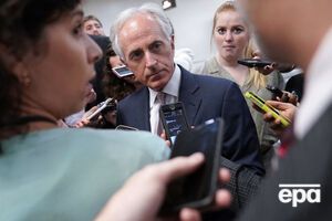 Республиканец Коркер сообщил, что достигнуто соглашение, позволяющее "положить закон о санкциях на стол президенту"