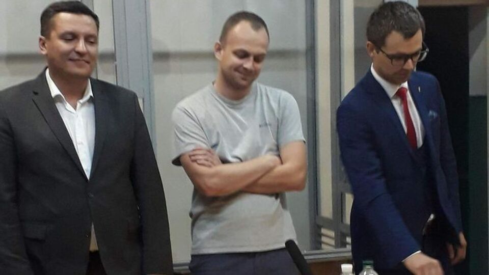 Сусу (у центрі) загрожує до 10 років в'язниці