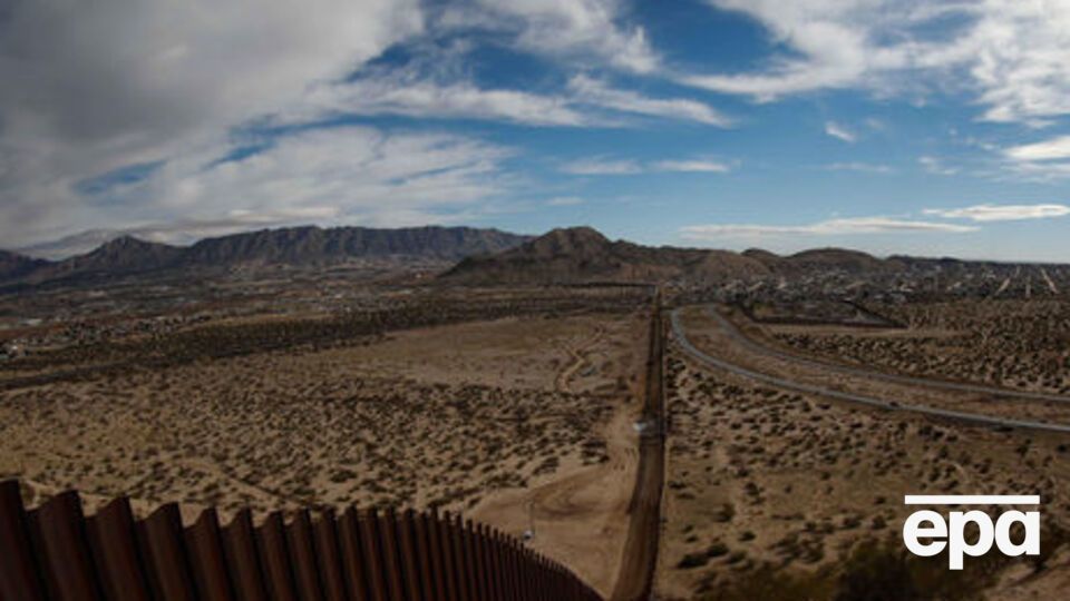 Идею построить стену на границе с Мексикой Трамп озвучивал во время своей предвыборной кампании