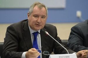 Літак із Рогозіним повертається і сяде в Мінську