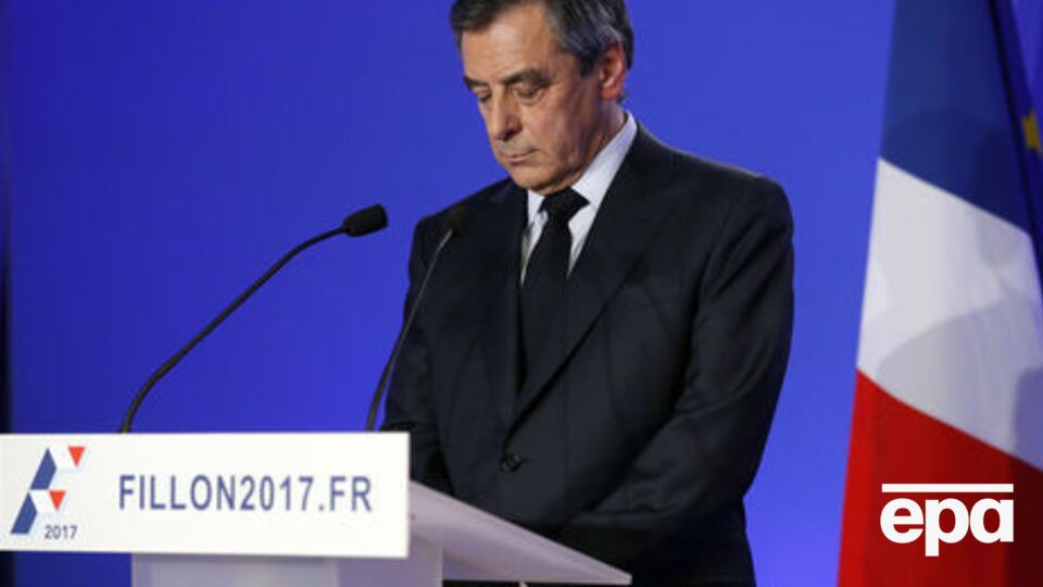 После случая с Фийоном во Франции решили урегулировать вопрос с назначением помощников членов парламента