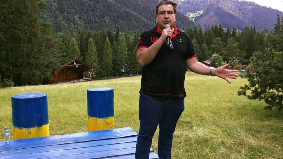 Саакашвили: Сотрудники на уровне глав управлений – все сбежали
