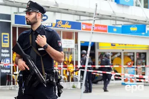 Перехожі допомогли поліції затримати зловмисника з ножем