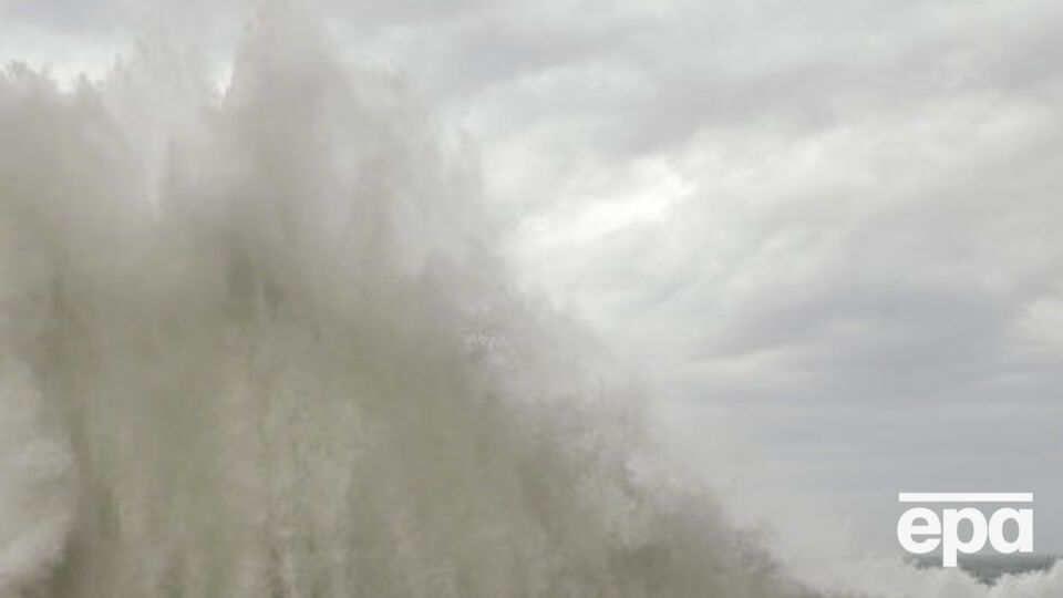 Суховантаж Anda вийшов у море, незважаючи на попередження про шторм